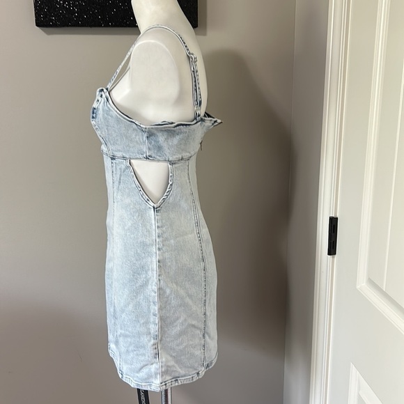 Blank NYC Light Blue Denim Dress - Picture 8 of 16
